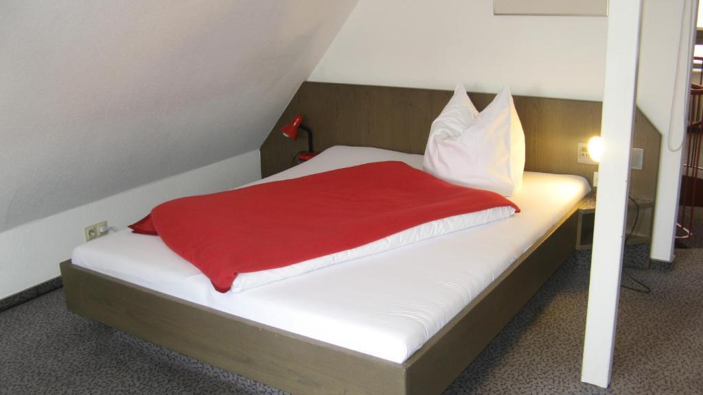 Hotel Am Schlossberg Böblingen Zimmer foto
